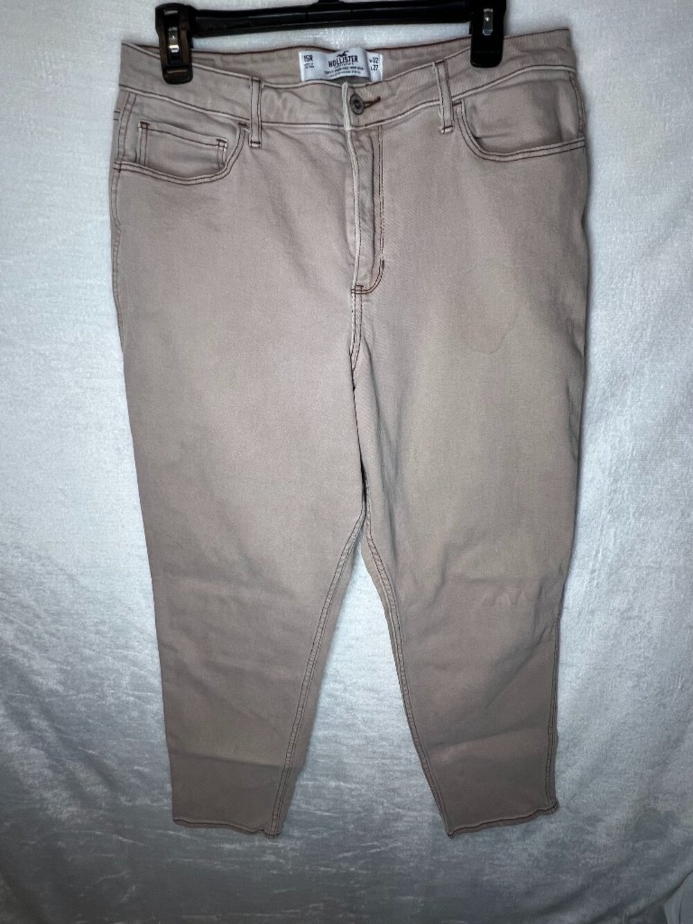 Holister Men’s beige Pants 32W 27L